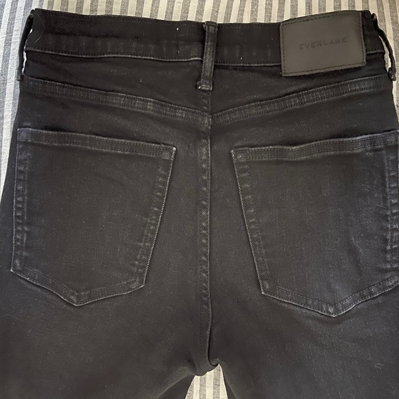 Everlane - Authentic High Rise Skinny (Black) - Picture 3 of 4